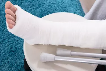 best hospital bone fracture treatment in Katihar, best doctor for bone fracture treatment in Katihar, cost of bone fracture surgery in Katihar